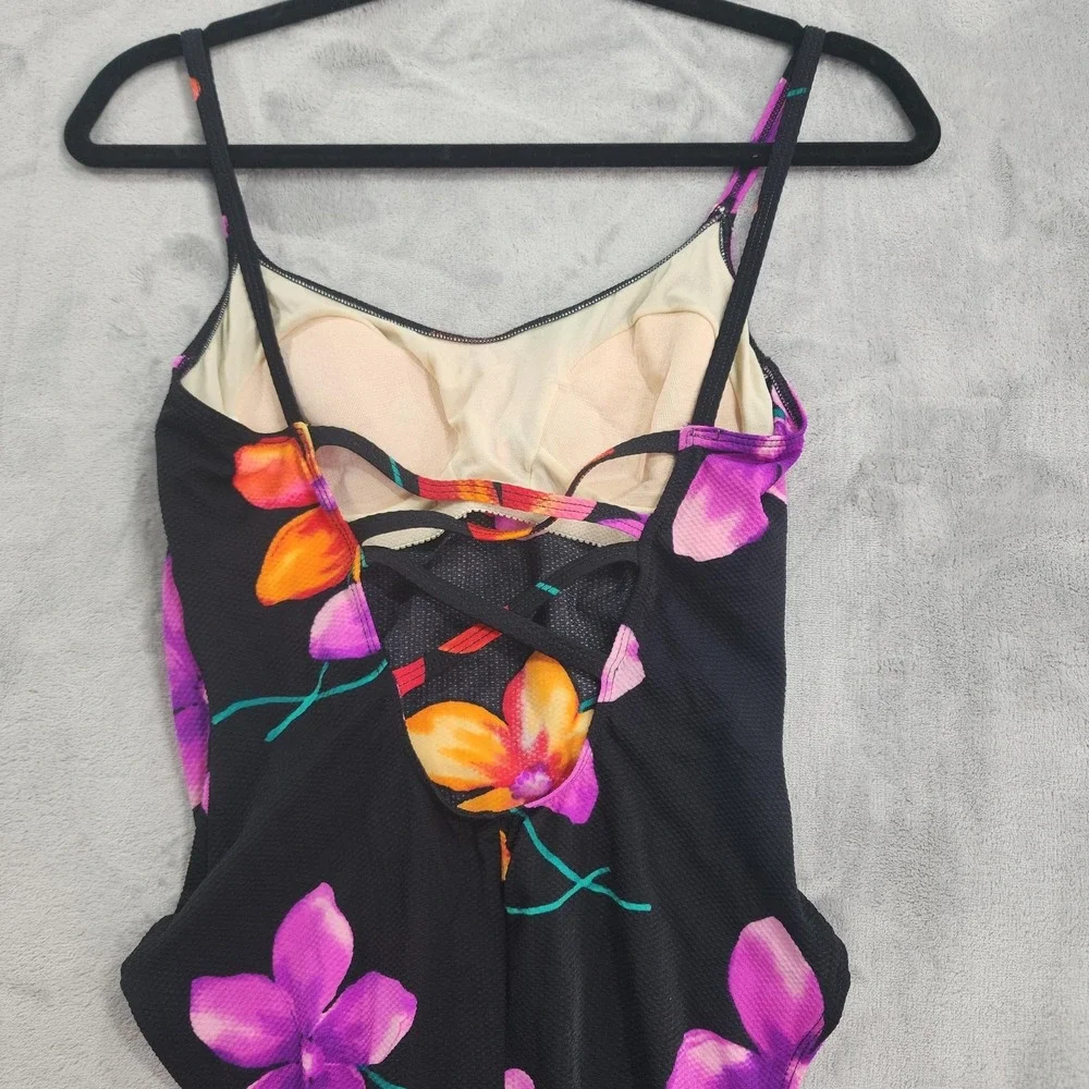 Vintage Beach Cabana Swimsuit M Black Floral One‎ Piece Padded Lined Stretch